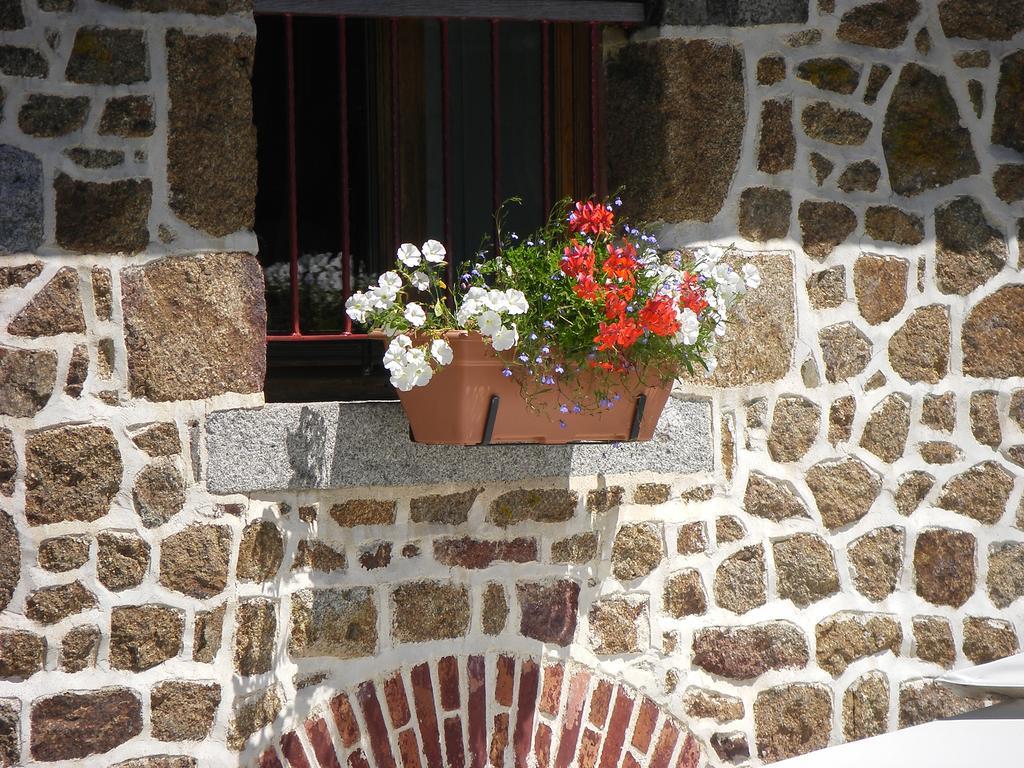 La Cloue Bed & Breakfast Sainte-Marie-du-Bois  Eksteriør bilde