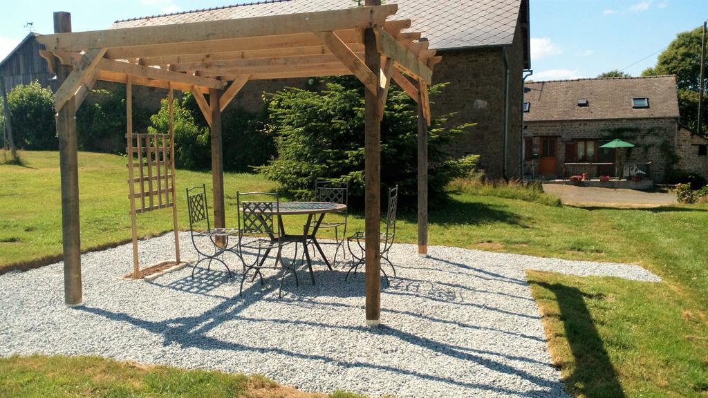 La Cloue Bed & Breakfast Sainte-Marie-du-Bois  Eksteriør bilde