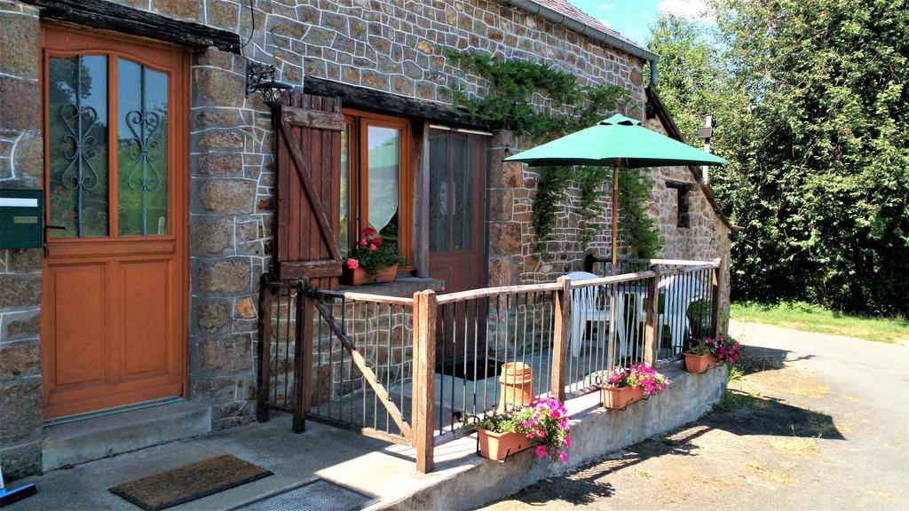 La Cloue Bed & Breakfast Sainte-Marie-du-Bois  Eksteriør bilde