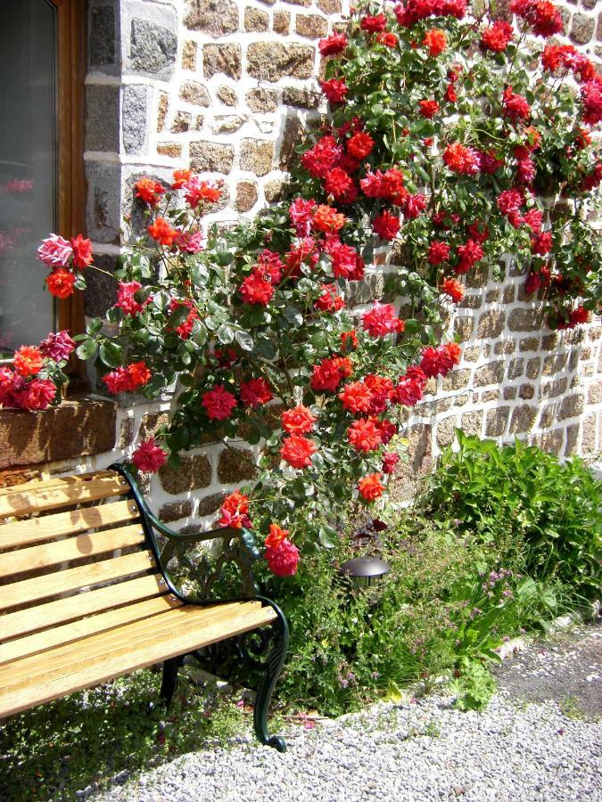 La Cloue Bed & Breakfast Sainte-Marie-du-Bois  Eksteriør bilde